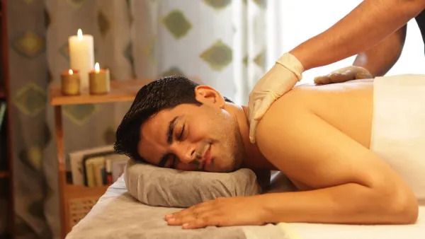 Ayurvedic-massage
